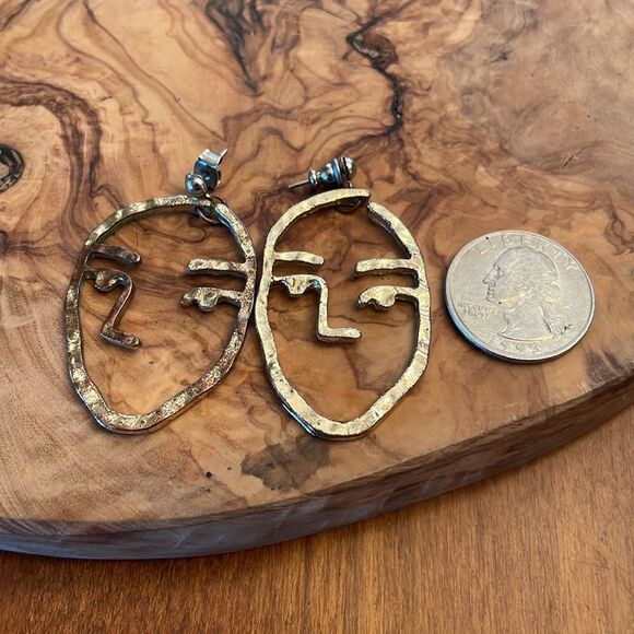 Goldtone Face Silhouette Earrings - Picture 5 of 6